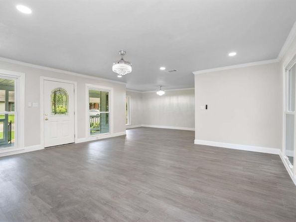 6453  Drury Lane , Fort Worth Texas 76116
