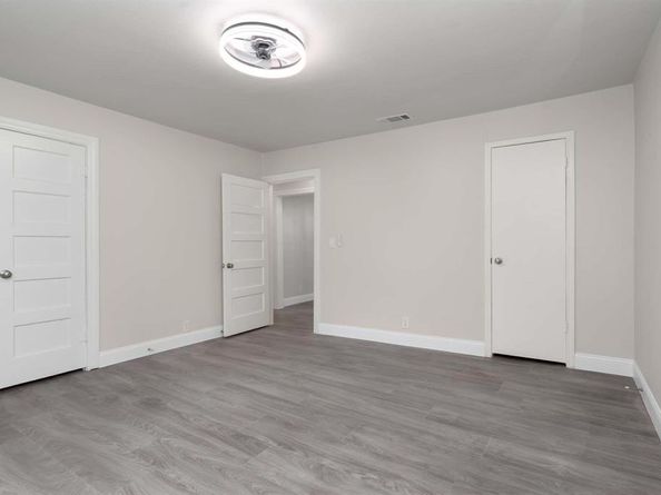 6453  Drury Lane , Fort Worth Texas 76116
