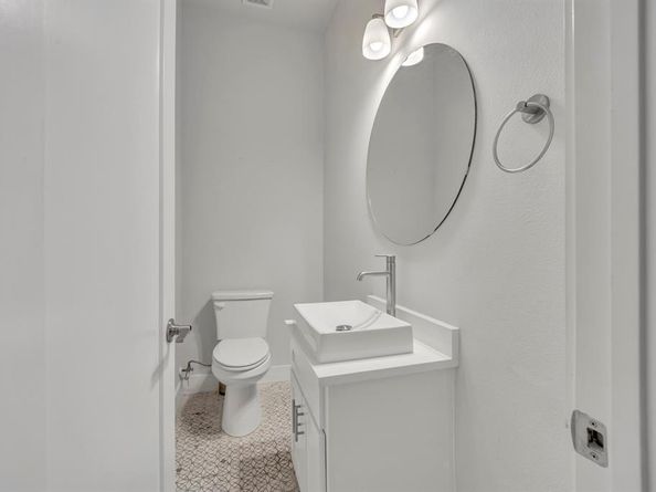 3200  Ross Avenue  40, Dallas Texas 75204