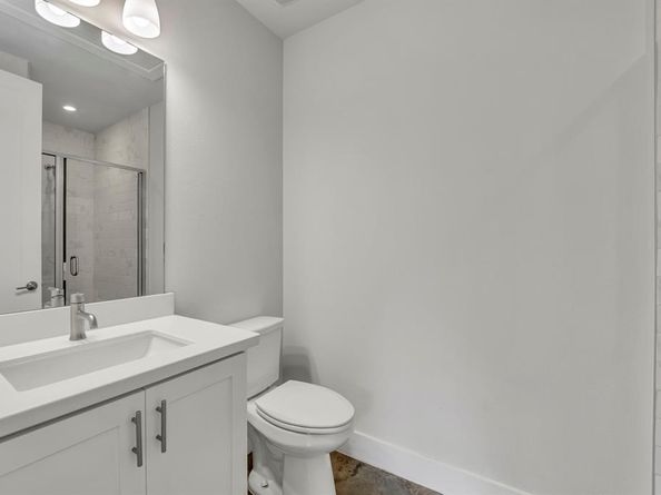 3200  Ross Avenue  40, Dallas Texas 75204