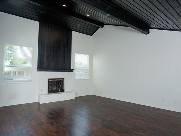2214  Roundrock Drive , Carrollton Texas 75007