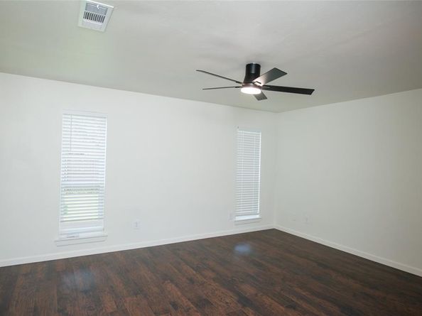 2214  Roundrock Drive , Carrollton Texas 75007