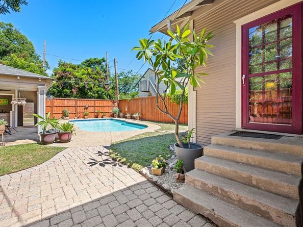 322 S Montclair Avenue , Dallas Texas 75208