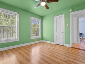 2821  Burchill Road S, Fort Worth Texas 76105