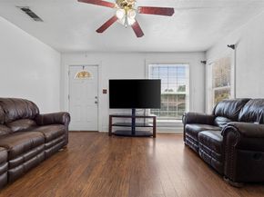 2821  Burchill Road S, Fort Worth Texas 76105
