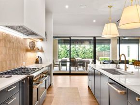 10510  Les Jardins Drive , Dallas Texas 75229