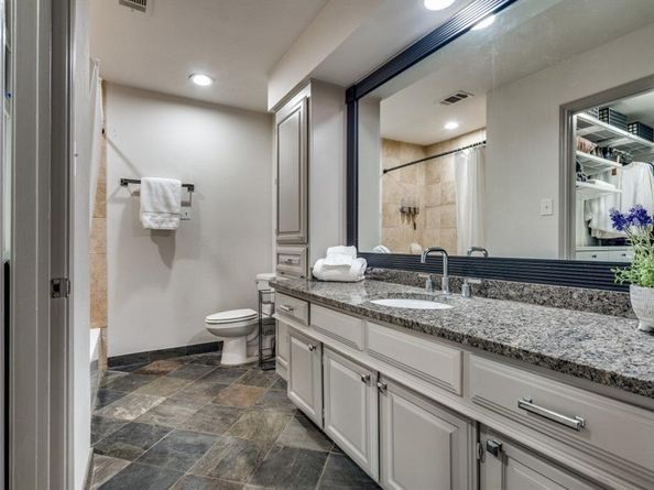 6735  Northcreek Lane , Dallas Texas 75240