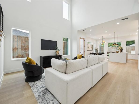 5219  Lindsley Avenue , Dallas Texas 75223