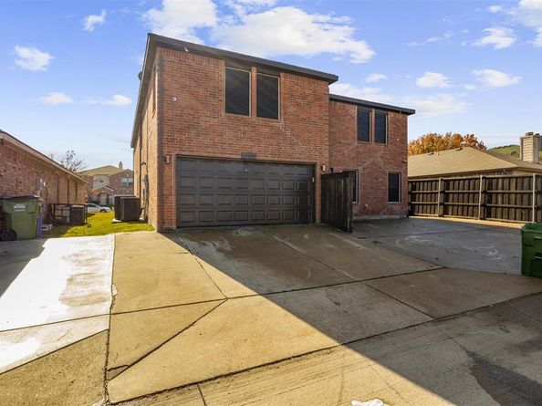 14849  Ledgeview Court , Balch Springs Texas 75180