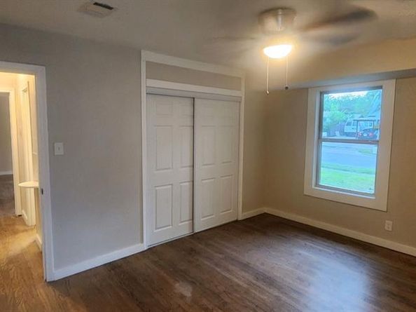 7342  Amy Street , Dallas Texas 75217
