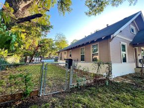 1004 W Avenue D  , Garland Texas 75040