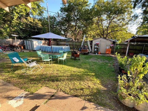 1004 W Avenue D  , Garland Texas 75040
