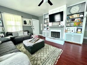 1004 W Avenue D  , Garland Texas 75040
