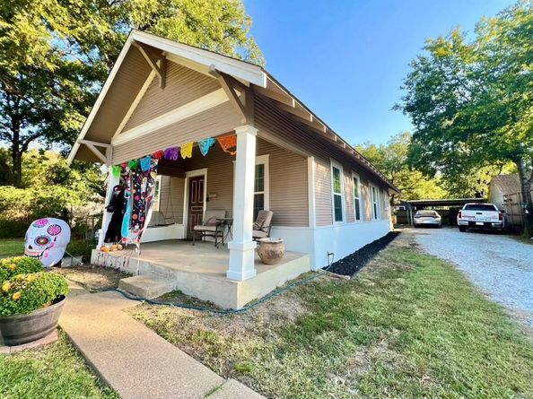 1004 W Avenue D  , Garland Texas 75040