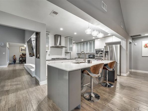6212  Emeraldwood Place , Dallas Texas 75254