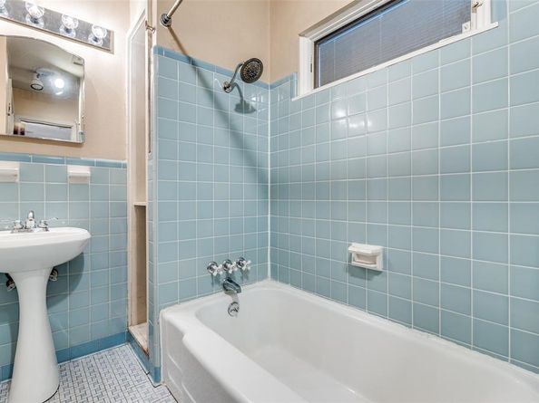 430  Mayrant Drive , Dallas Texas 75224