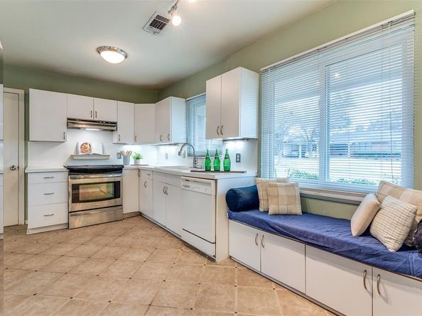 430  Mayrant Drive , Dallas Texas 75224