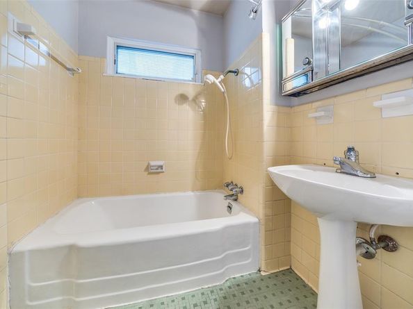 430  Mayrant Drive , Dallas Texas 75224