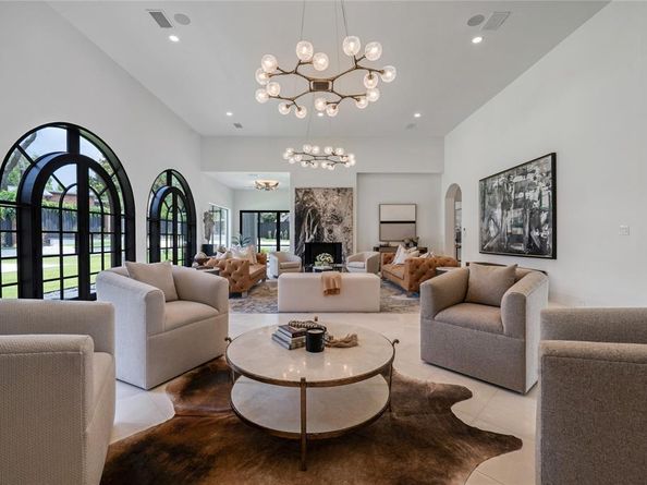 5615  Lobello Drive , Dallas Texas 75229