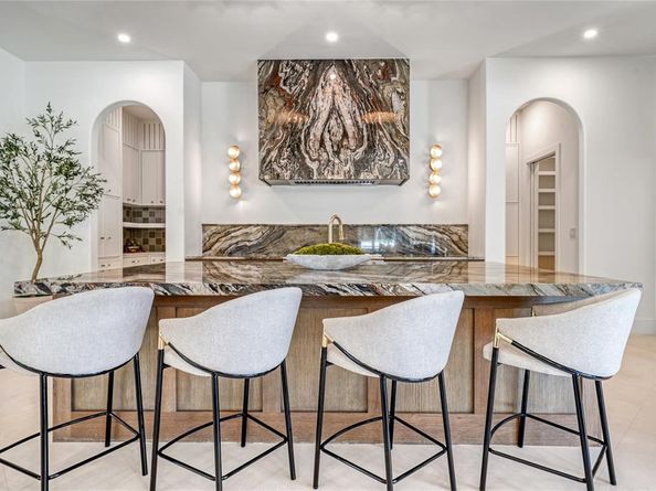 5615  Lobello Drive , Dallas Texas 75229