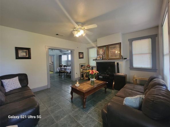 1715  Homan Avenue , Fort Worth Texas 76164
