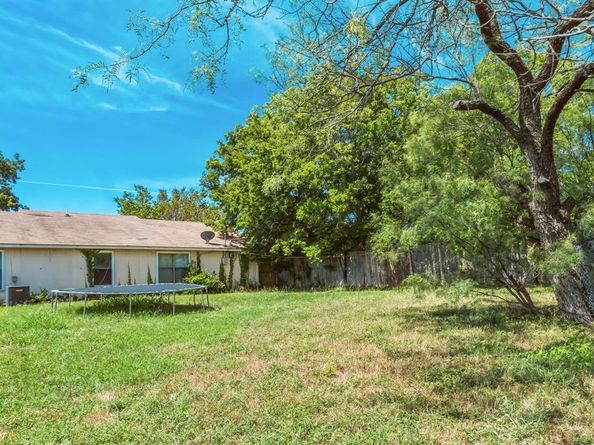 5549  Alexander Drive , Fort Worth Texas 76112