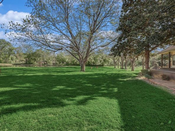 2201  Oak Knoll Court , Colleyville Texas 76034