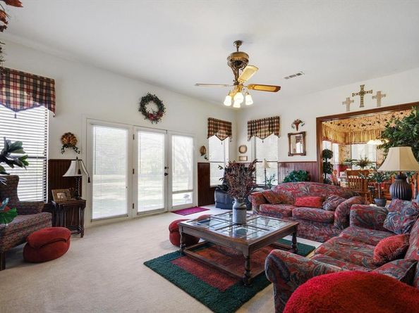 2201  Oak Knoll Court , Colleyville Texas 76034