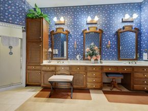 2201  Oak Knoll Court , Colleyville Texas 76034