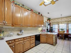 2201  Oak Knoll Court , Colleyville Texas 76034