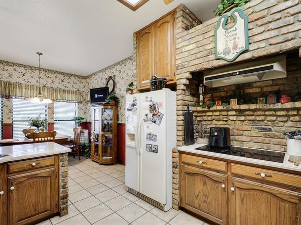 2201  Oak Knoll Court , Colleyville Texas 76034