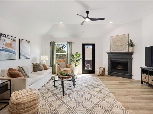 405  Northbrook Avenue , Oak Point Texas 75068