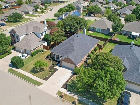 405  Northbrook Avenue , Oak Point Texas 75068