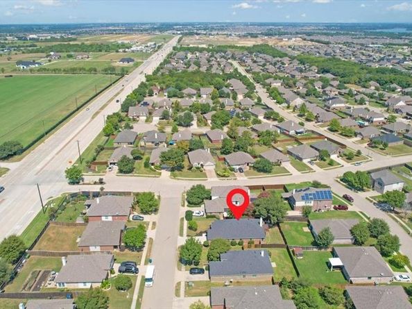 405  Northbrook Avenue , Oak Point Texas 75068