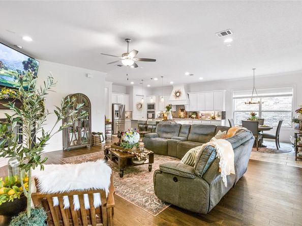 12421  Eagle Narrows Drive , Fort Worth Texas 76179