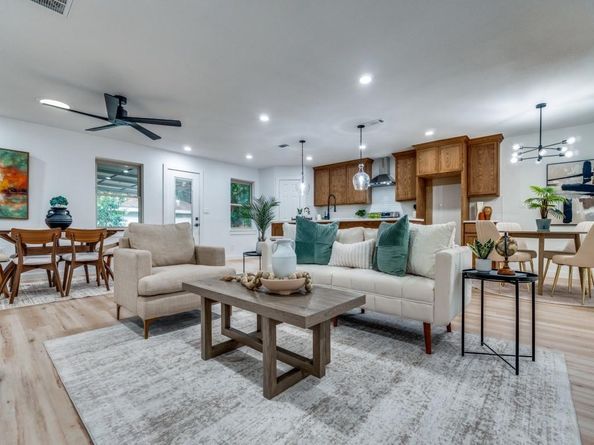 10436  Royalwood Drive , Dallas Texas 75238