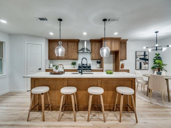 10436  Royalwood Drive , Dallas Texas 75238