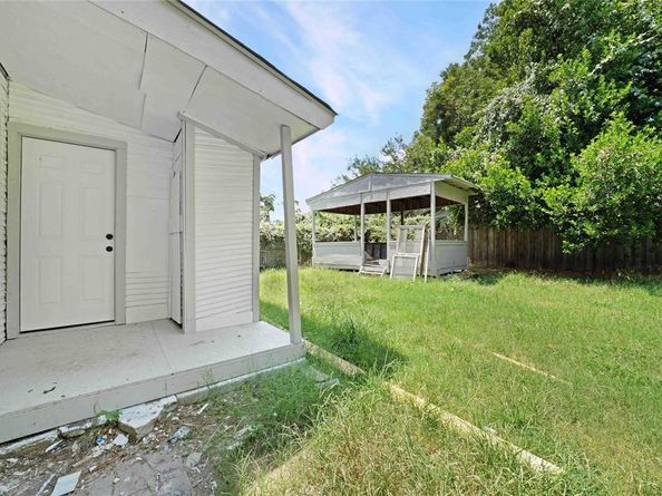 2827  Burger Avenue , Dallas Texas 75215