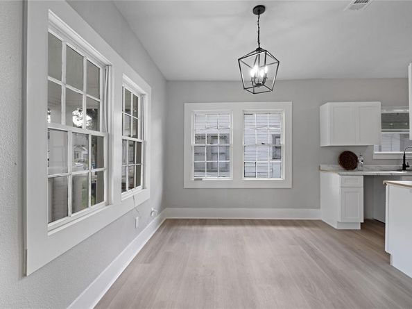 2827  Burger Avenue , Dallas Texas 75215