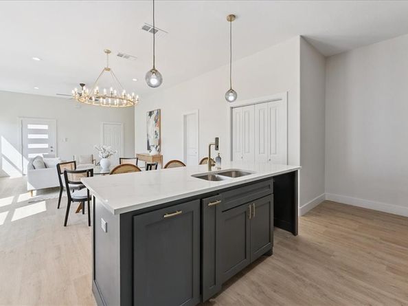 13711  Biggs Street , Dallas Texas 75253