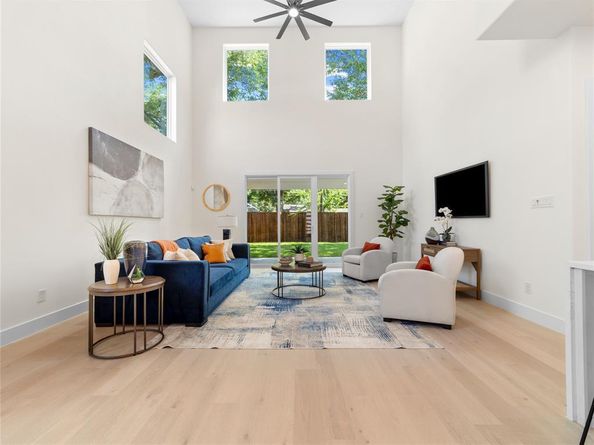 426  Martinique Avenue , Dallas Texas 75223