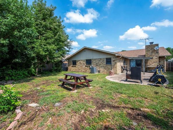 4133  Yellowleaf Drive , Fort Worth Texas 76133