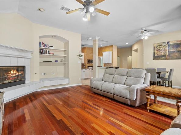 2031  Vintage Circle , Corinth Texas 76210