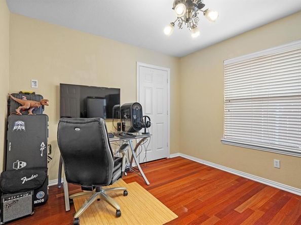 2031  Vintage Circle , Corinth Texas 76210