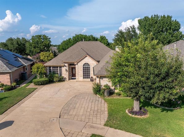 2031  Vintage Circle , Corinth Texas 76210