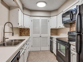 412  Hollyhill Lane , Denton Texas 76205