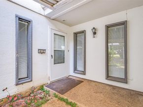412  Hollyhill Lane , Denton Texas 76205