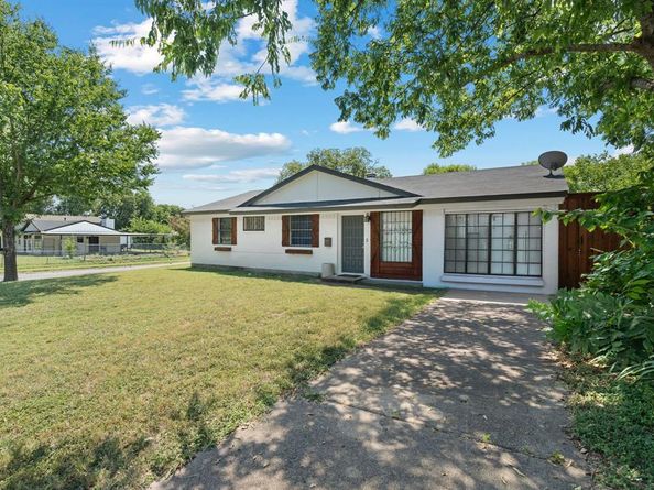3734  Olney Court , Dallas Texas 75241