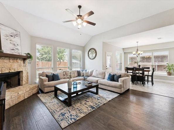 713  Lighthouse Lane , Savannah Texas 76227