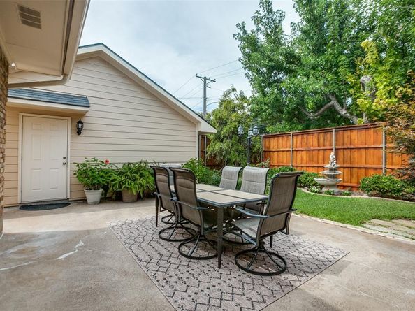 10206  Estate Lane , Dallas Texas 75238